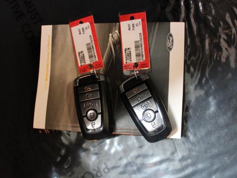 Used 2021 Ford Mustang Premium image 27