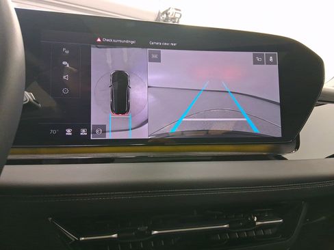 Used 2025 Audi Q6 e-tron Premium Plus w/ Premium Plus image 23