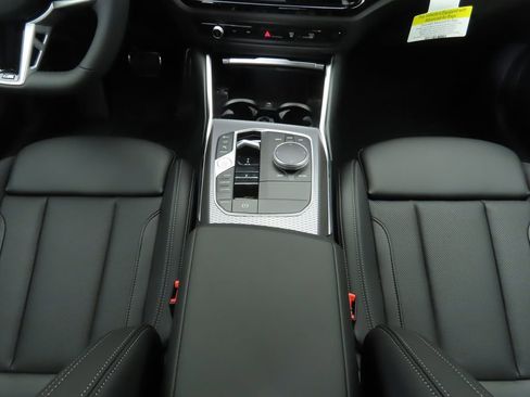 New 2026 BMW 330i Sedan w/ M Sport Package image 16