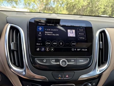 Used 2024 Chevrolet Equinox Premier image 23