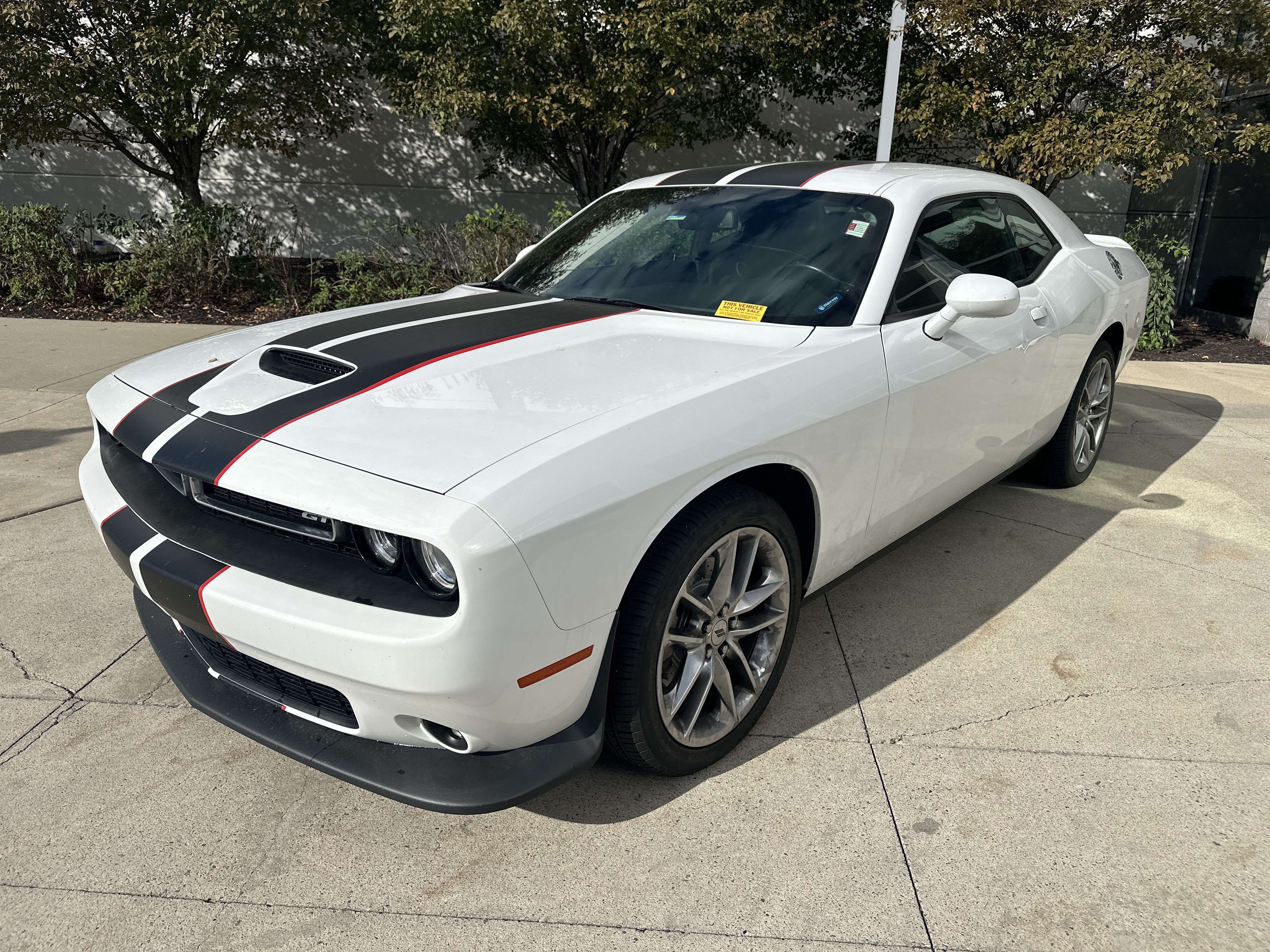 Used 2022 Dodge Challenger GT AWD/4WD image 3