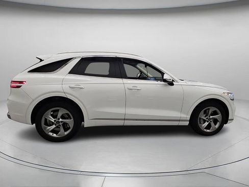 Used 2026 Genesis GV70 2.5T Select image 4