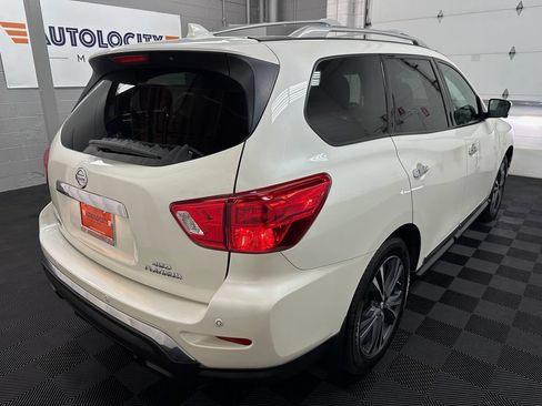 Used 2019 Nissan Pathfinder Platinum AWD/4WD image 10