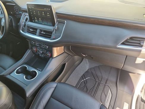 Certified 2024 Chevrolet Suburban High Country image 29