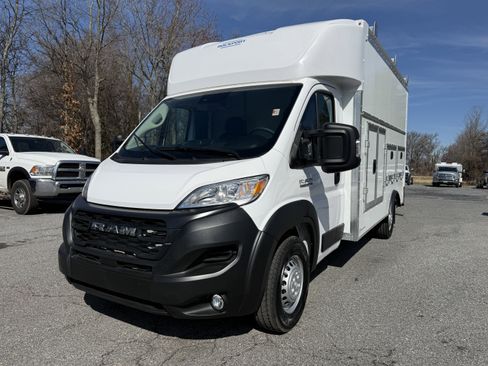 New 2026 RAM ProMaster 3500 w/ Convenience Group image 3