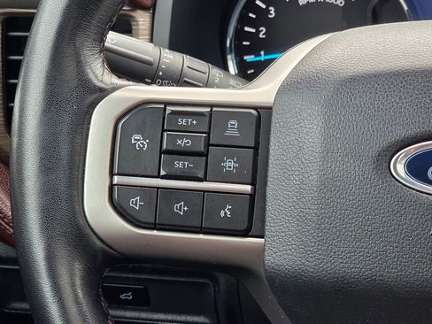 Used 2023 Ford Expedition Limited image 22