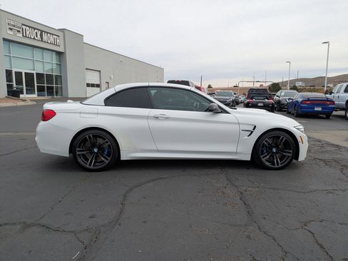 Used 2015 BMW M4 Convertible image 2