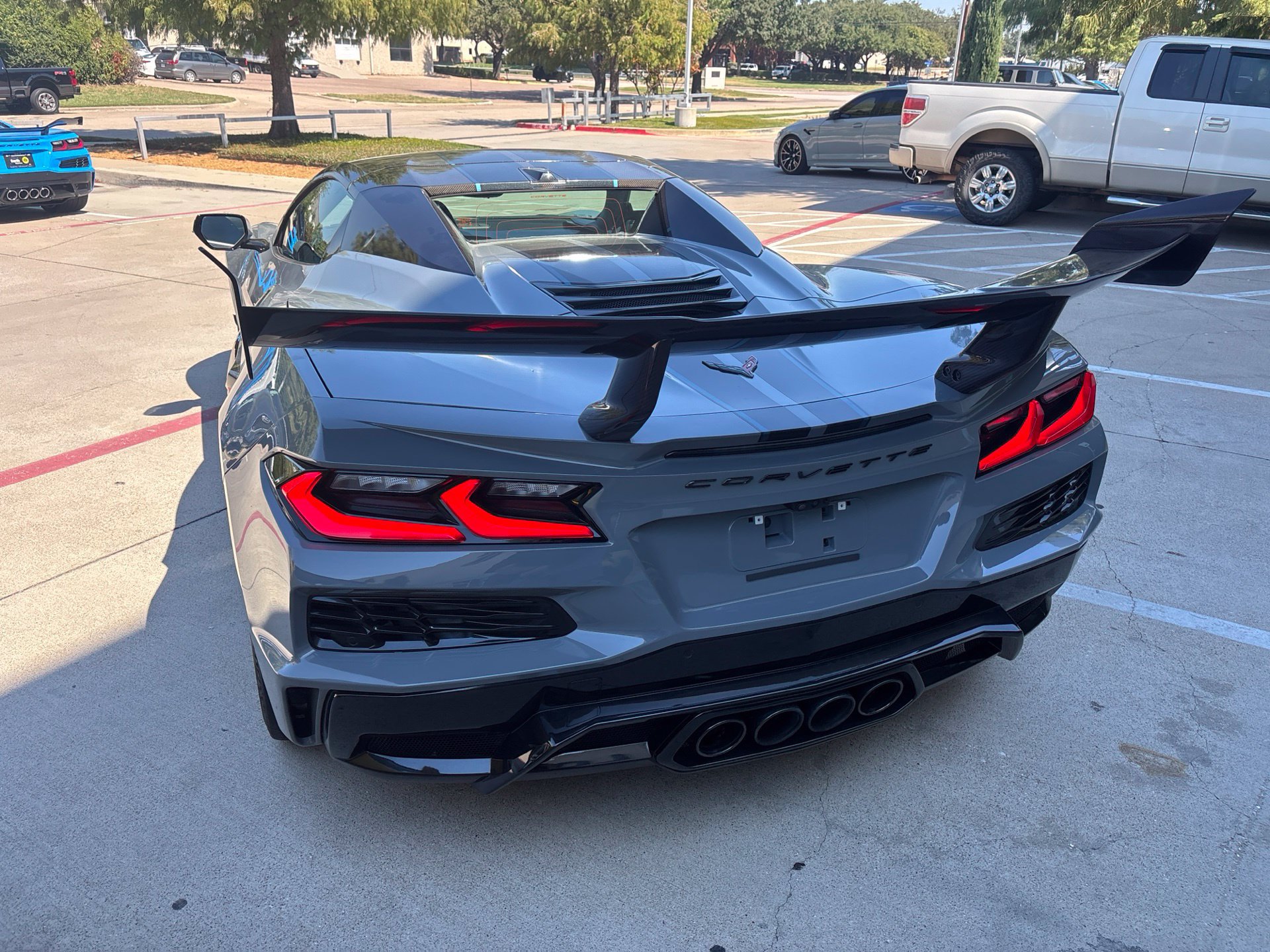 Used 2025 Chevrolet Corvette ZR1 w/ ZR1 Carbon Fiber Aero Package RWD image 6