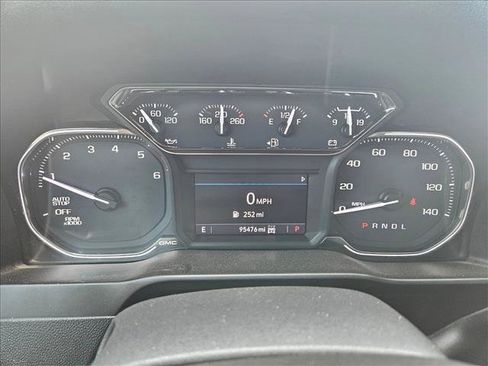 Used 2020 GMC Sierra 1500 AT4 w/ Driver Alert Package II AWD/4WD image 10