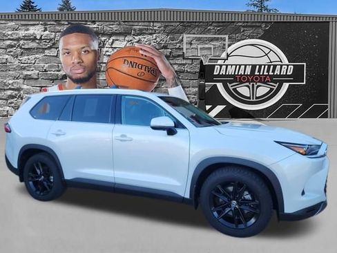 Used 2024 Toyota Grand Highlander AWD image 1