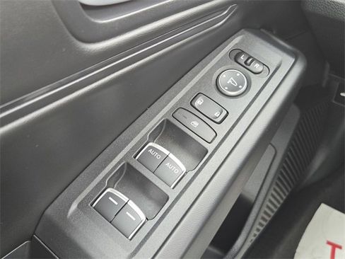 Used 2023 Honda Accord EX image 21