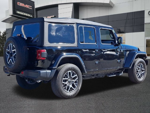 Used 2026 Jeep Wrangler Unlimited Sahara AWD/4WD image 24
