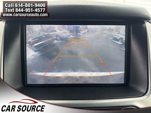 Used 2015 GMC Yukon XL SLT image 30