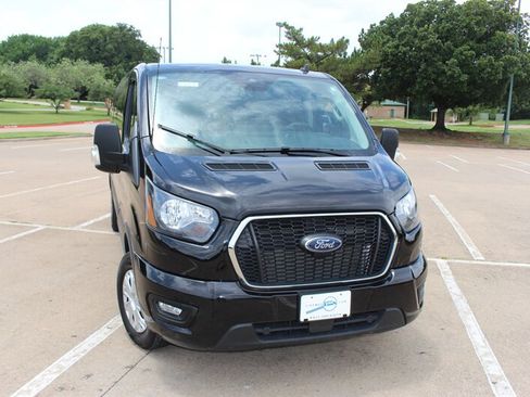 Used 2025 Ford Transit 350 XLT RWD image 7