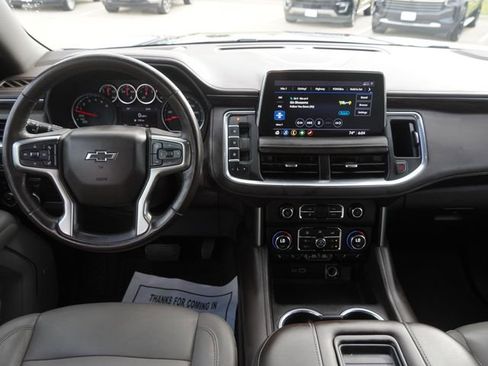 Used 2021 Chevrolet Suburban Z71 w/ Luxury Package AWD/4WD image 15