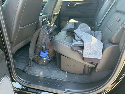 Used 2024 Chevrolet Silverado 1500 High Country w/ Technology Package image 18