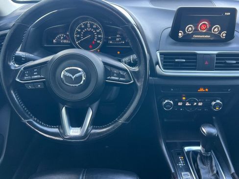 Used 2017 MAZDA MAZDA3 Touring FWD image 11
