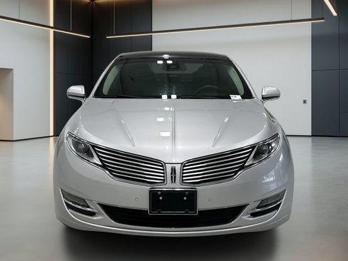 Used 2016 Lincoln MKZ AWD w/ Equipment Group 300A Reserve image 9