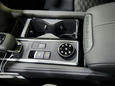 New 2026 Nissan Pathfinder SV image 16