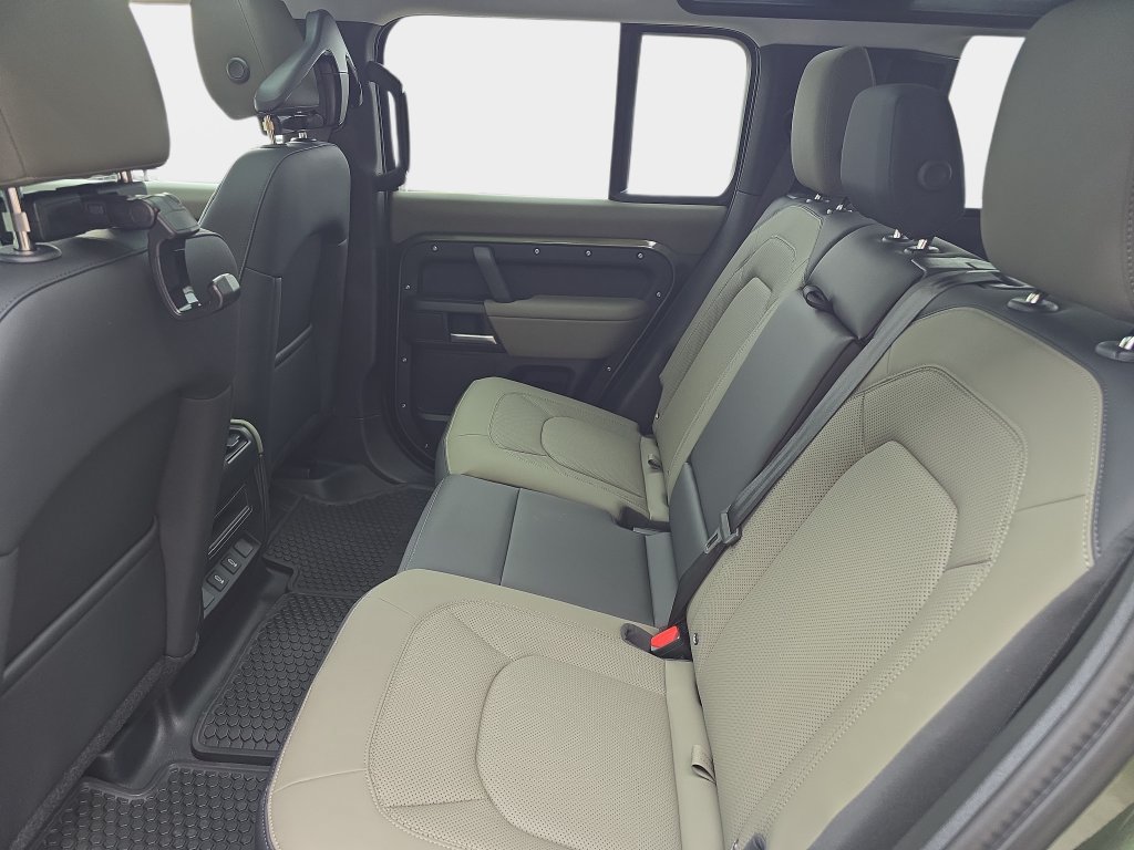 New 2026 Land Rover Defender 110 S AWD/4WD image 11
