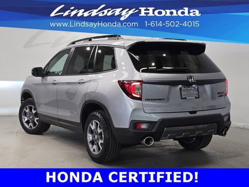 Used 2023 Honda Passport TrailSport image 4