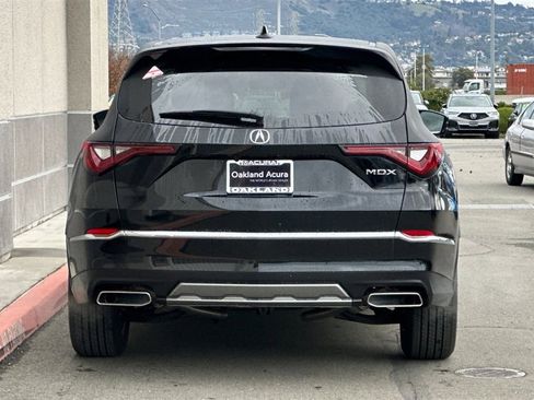 Certified 2025 Acura MDX FWD image 6