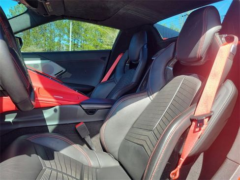 Used 2023 Chevrolet Corvette Stingray Premium Conv w/ Z51 Performance Package image 13