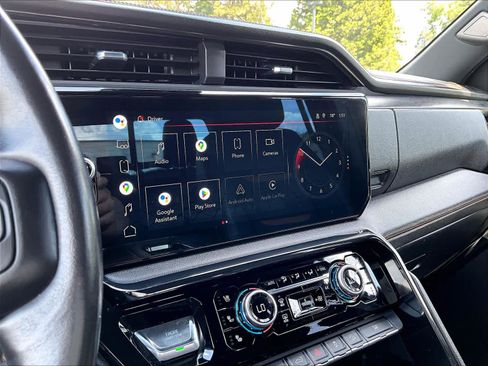 Used 2022 GMC Sierra 1500 AT4 w/ AT4 Premium Package AWD/4WD image 34