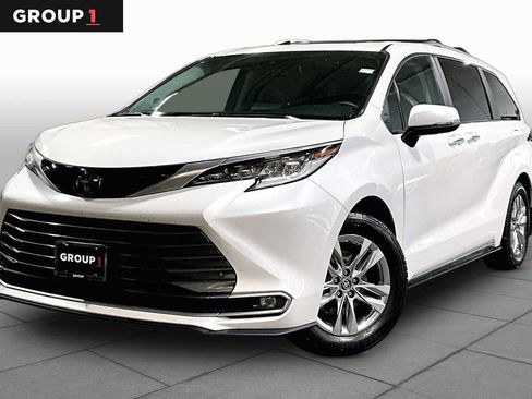 Certified 2023 Toyota Sienna Limited AWD/4WD image 1