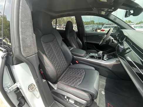 Used 2024 Audi RS Q8 AWD/4WD image 31