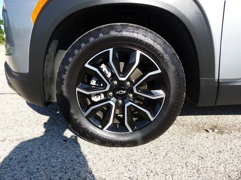 Used 2025 Chevrolet TrailBlazer ACTIV FWD image 15