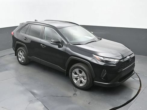 Used 2024 Toyota RAV4 XLE w/ Convenience Package FWD image 30