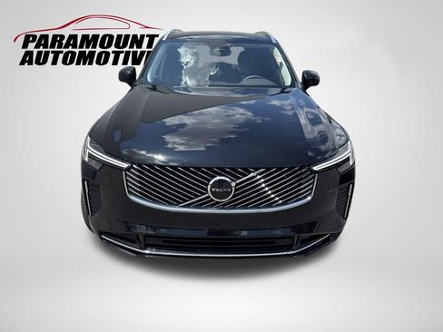 Used 2025 Volvo XC90 B5 Core w/ Protection Package Premier AWD/4WD image 2