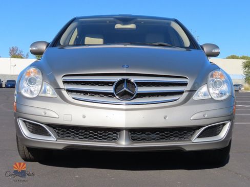 Used 2006 Mercedes-Benz R 500 4MATIC image 30