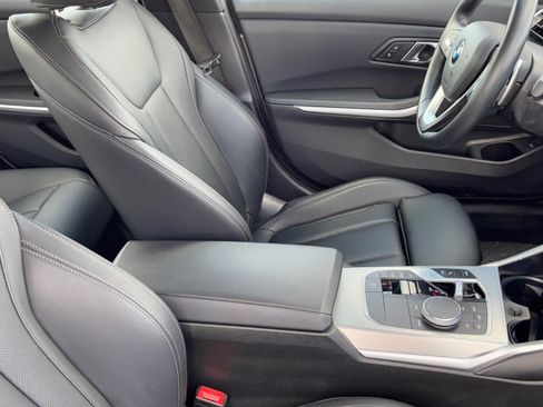 Used 2024 BMW 330i Sedan image 10