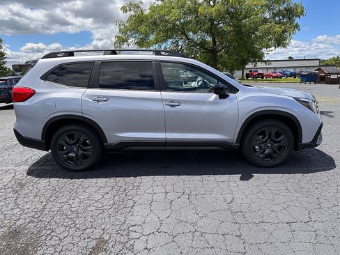 Certified 2025 Subaru Ascent Onyx Edition AWD/4WD image 2
