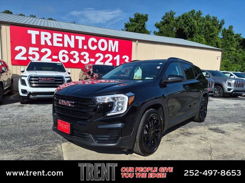 Used 2024 GMC Terrain SLE w/ Elevation Edition FWD image 1