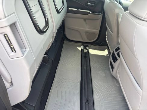 Used 2017 Honda Ridgeline RTL-T image 30
