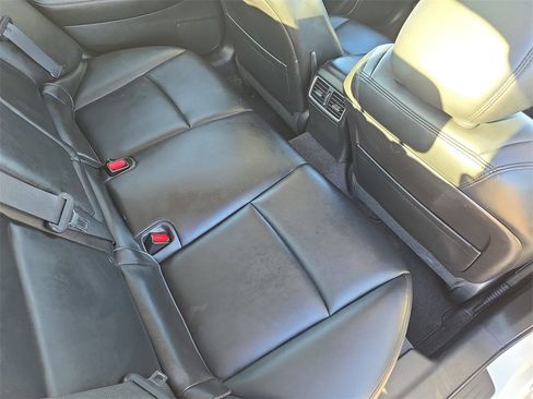 Used 2021 INFINITI Q50 Luxe image 11