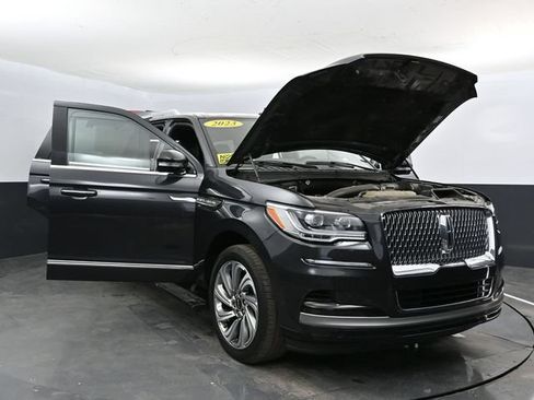 Used 2023 Lincoln Navigator Reserve AWD/4WD image 52