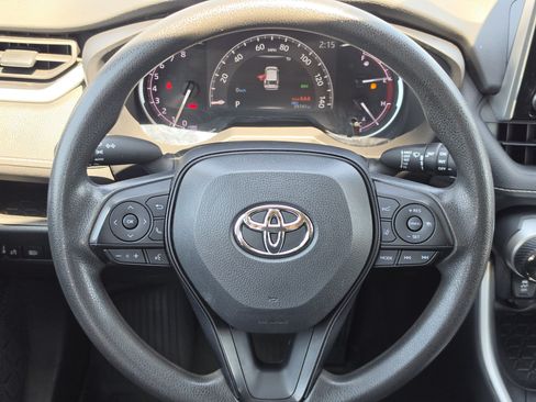 Certified 2023 Toyota RAV4 XLE w/ Convenience Package FWD image 16