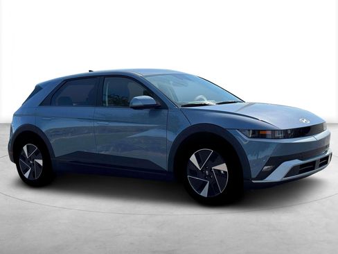 New 2026 Hyundai Ioniq 5 SE RWD image 10