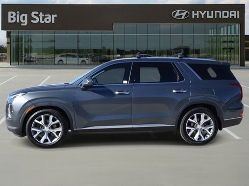 Used 2022 Hyundai Palisade SEL w/ Premium Package image 2