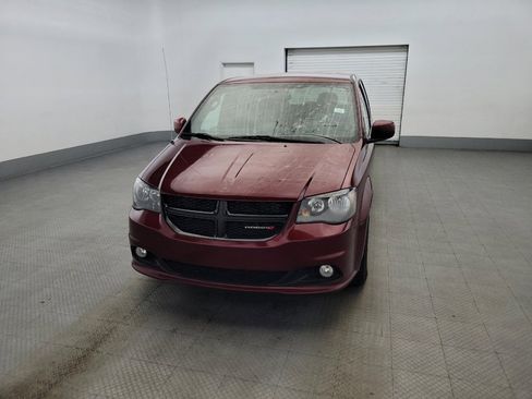 Used 2018 Dodge Grand Caravan SE FWD image 15