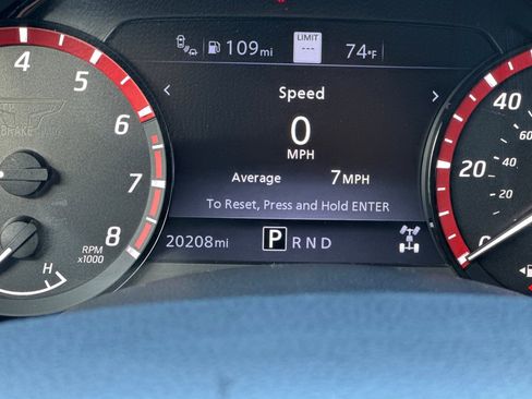 Used 2024 Nissan Titan PRO-4X w/ Pro-4x Utility Package image 25