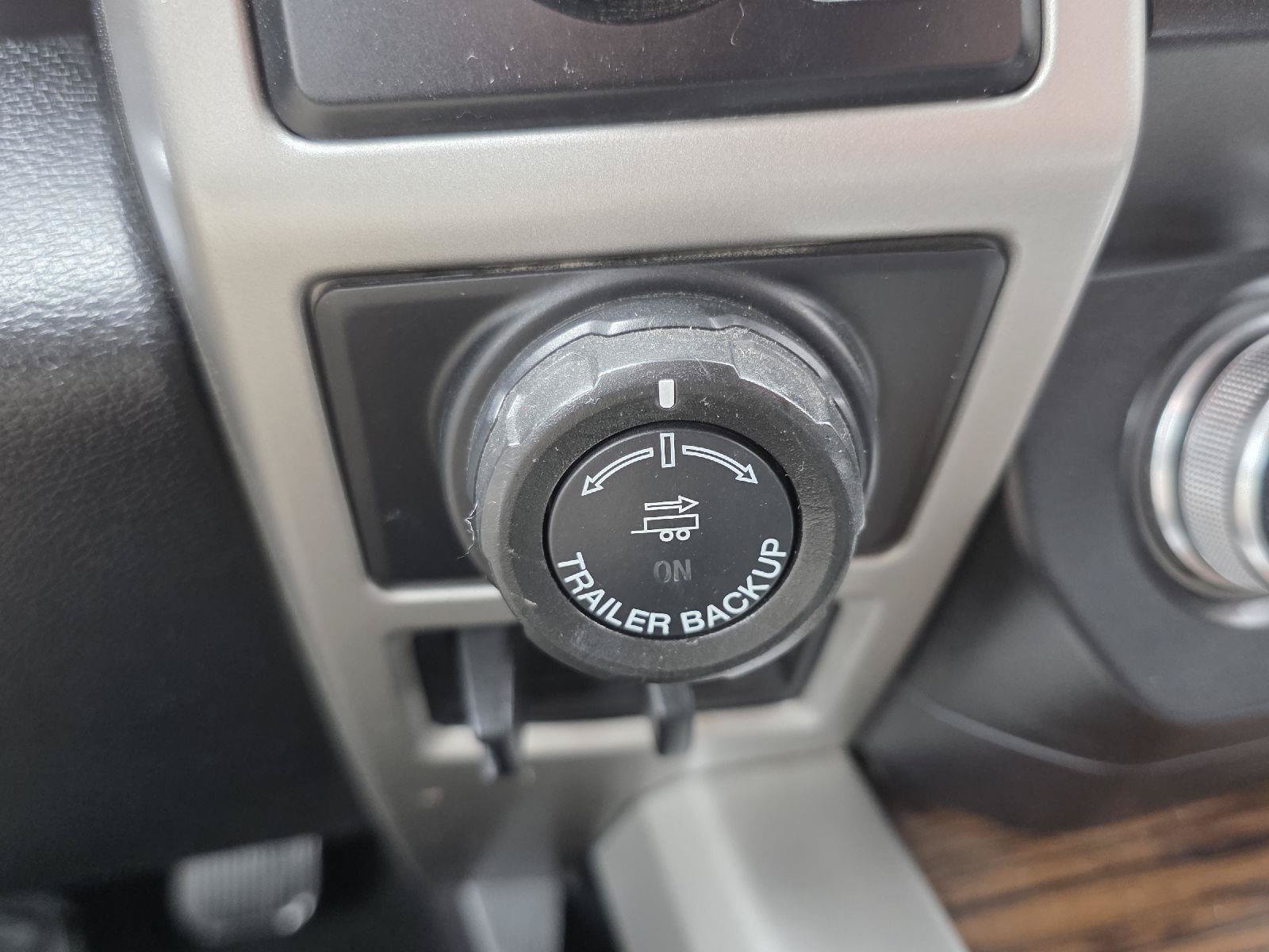 Used 2019 Ford F150 Lariat w/ Equipment Group 502A Luxury AWD/4WD image 17