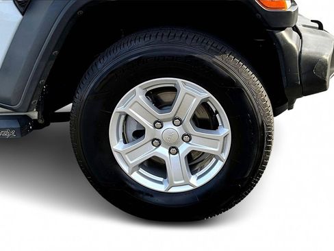 Used 2019 Jeep Wrangler Unlimited Sport S image 31