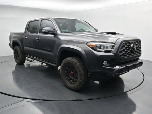Used 2021 Toyota Tacoma TRD Sport AWD/4WD image 2