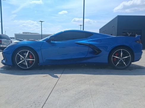 Used 2023 Chevrolet Corvette Stingray Coupe w/ Z51 Performance Package image 8
