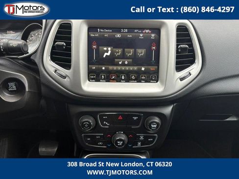 Used 2019 Jeep Compass High Altitude AWD/4WD image 18